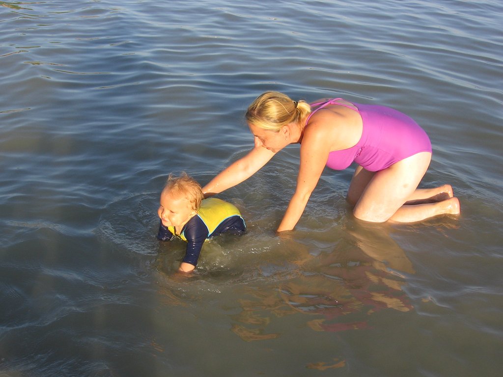 IMG_0310.JPG - Ucieknę mamusi!