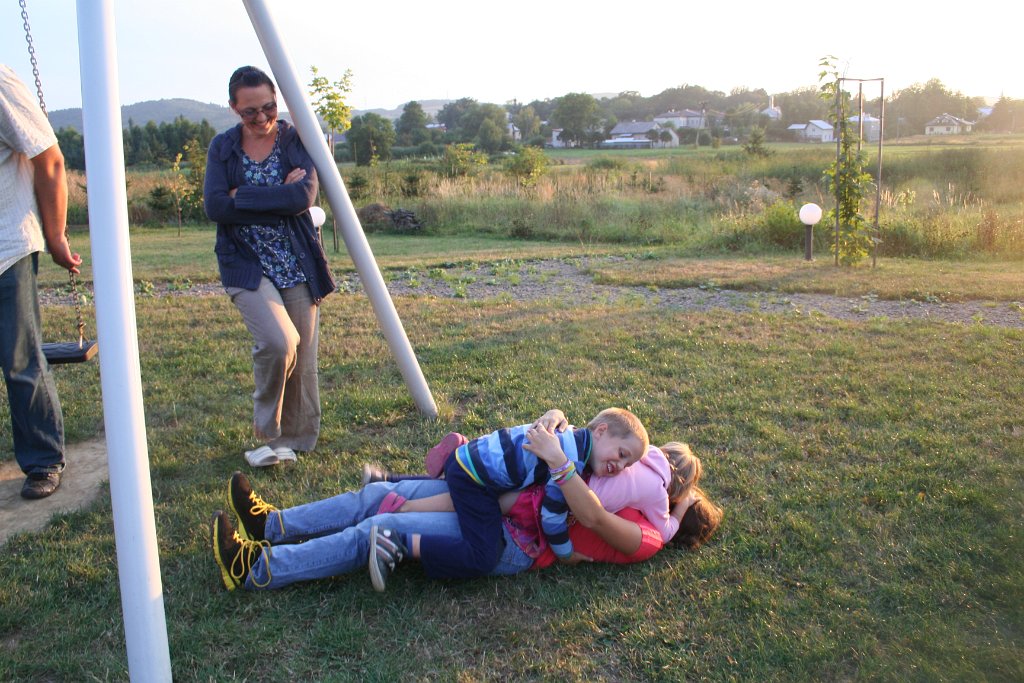 IMG_0204.JPG - Dzieci kochają Wiktorię