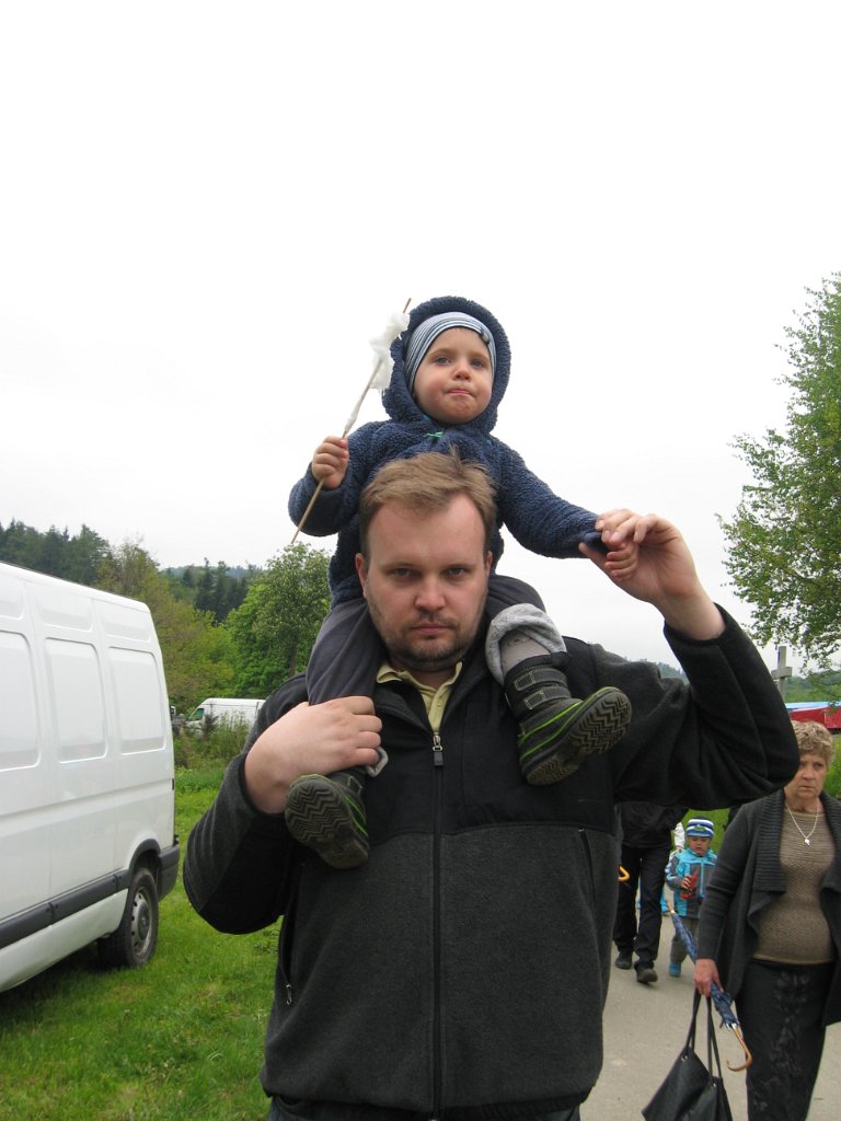 IMG_1436.JPG - A tata ma watę we włosach