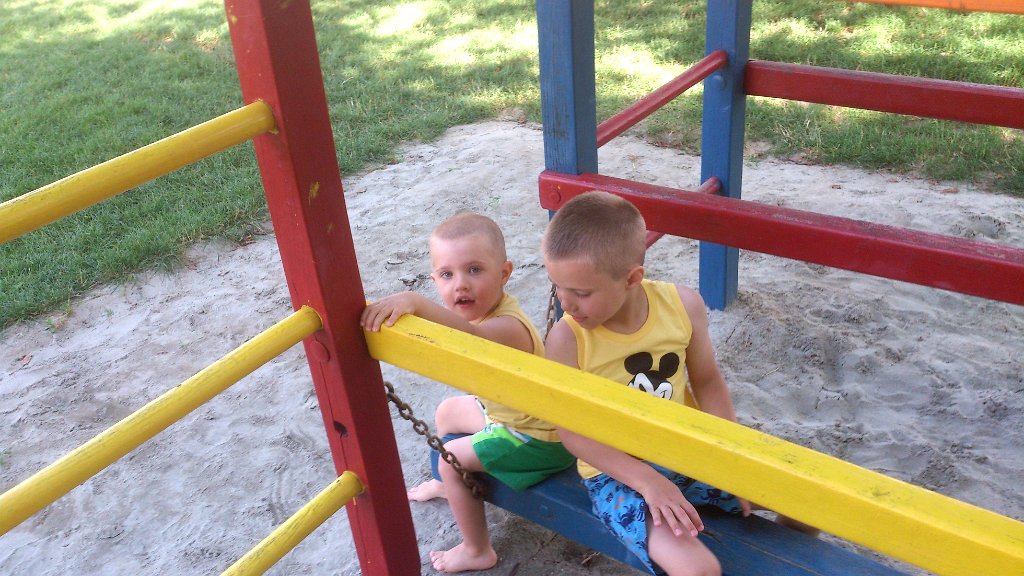 2014-06-19_16-42_DSC_0968.jpg - ... i jeszcze taka huśtawka