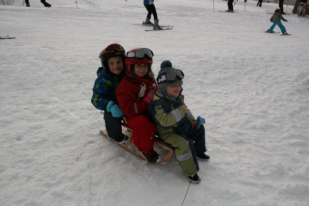 IMG_2104.JPG - Sanki trzyosobowe