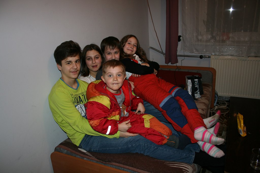 IMG_7833.JPG - Tyle dzieci! I wszystkie uśmiechnięte!