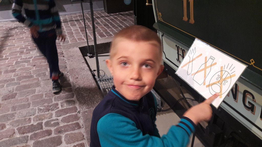 20170719_160610.jpg - Oficjalny zakaz awanturowania się :)