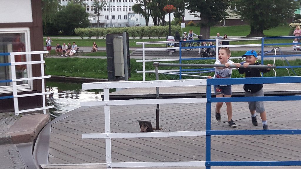 20170729_203529.jpg - Otwieramy most obrotowy w Giżycku!